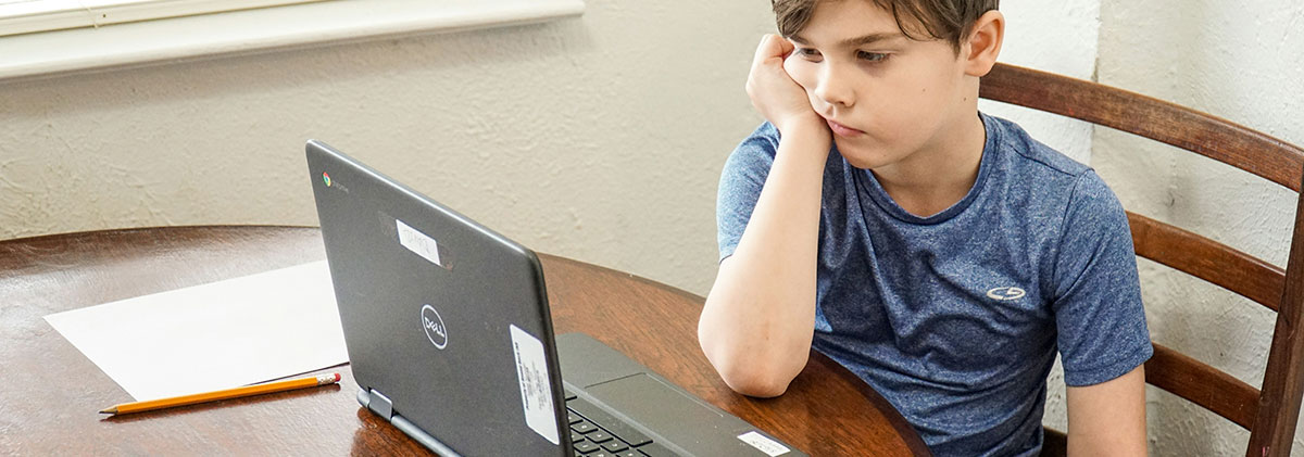 Image for UK Bans Children From Social Media, But Kent Schools Only Teach Digital Skills For 46 Minutes A Week