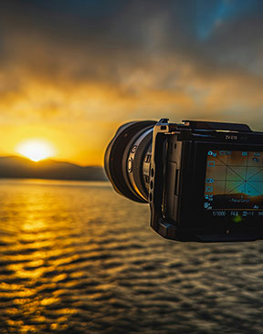 What Holiday Photo Habits Say About the Analogue Comeback